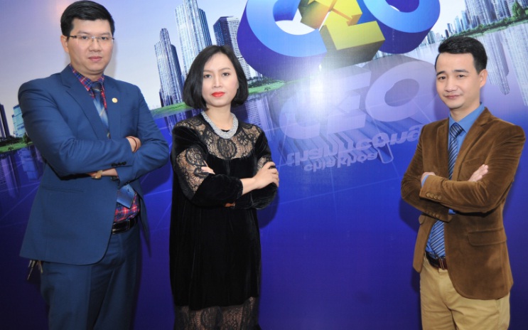 Ông Lê Hữu Thi (bên phải) tham gia Chương trình CEO - Chìa khóa thành công - Phát sóng trên VTV1